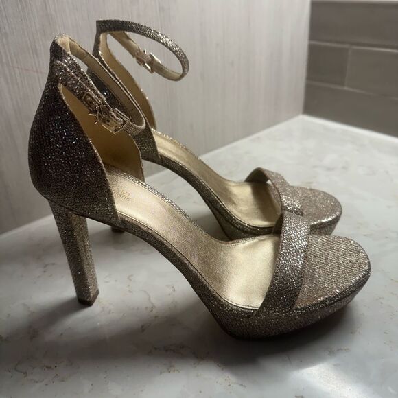 Michael Kors Sparkly Gold Women’s Heels - Picture 2 of 8